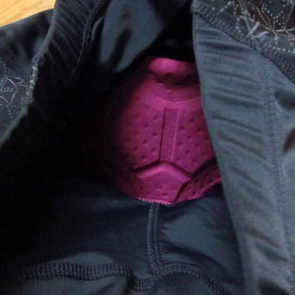 NWT- Women's BEROY Black Cycling Shorts with Gel Padding Size 2XL - Picture 8 of 10